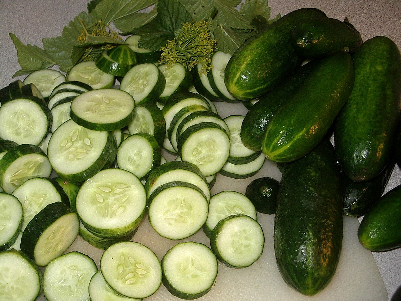 5 Health Benefits of Cucumber